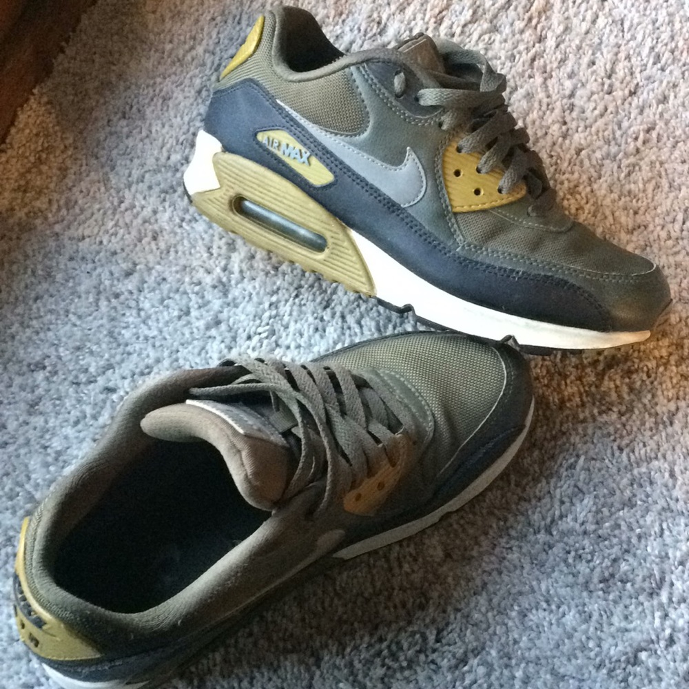 Nike Air Max 90. 8.5